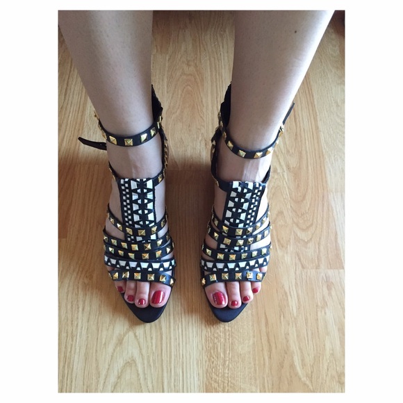 Zara printed strappy spiked sandal