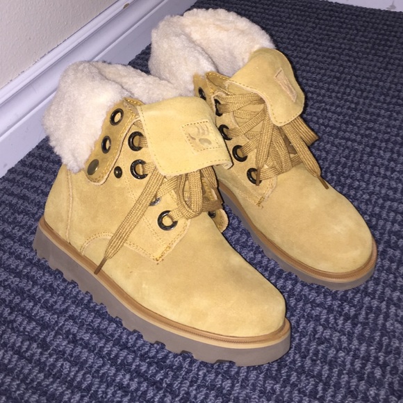 NEW bear paw timberland look alike