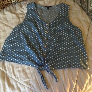 F21 💕 Tied Crop Top