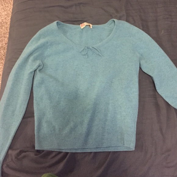 Vintage blue sweater