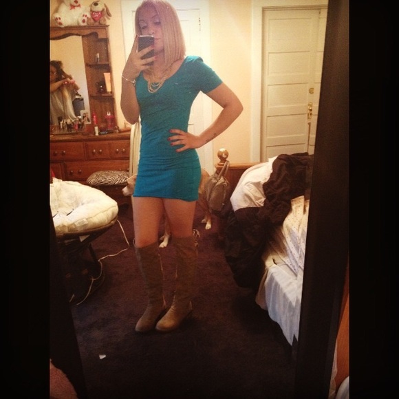 blue dress - Picture 4 of 4