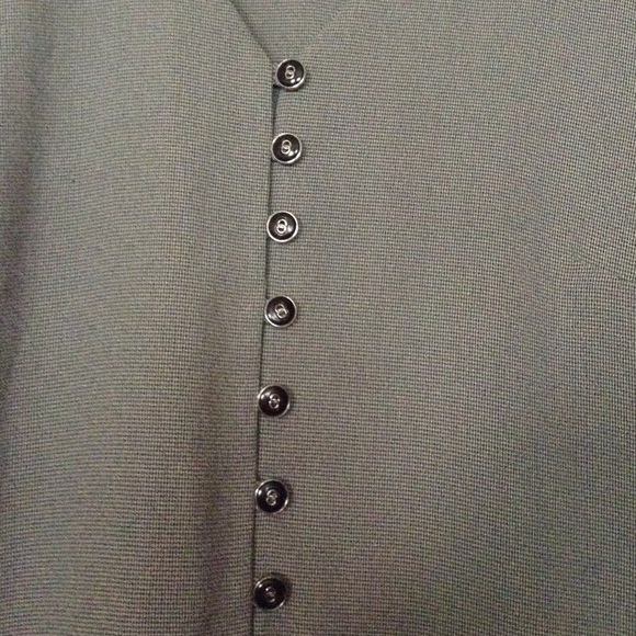 Plus Size Top - Picture 2 of 3