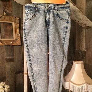 Skinny high waisted acid washed jeans