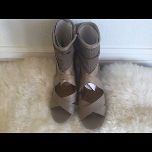 Fergalicious by Fergie Jezebel Taupe Heels