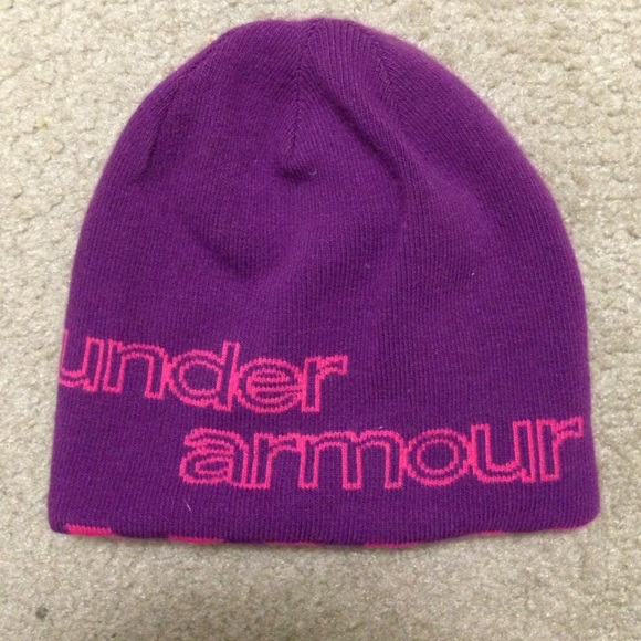 Under Armour reversible beanie hat