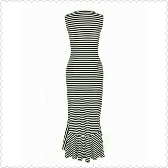 **SOLD**Black n White Sleeveless Maxi Mermaid - Picture 3 of 4