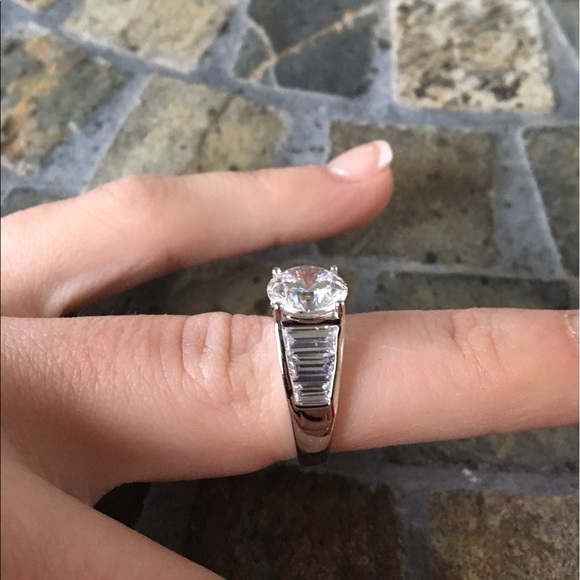 Round Baguette Bella Luce Silver Engagement Ring - Picture 4 of 8