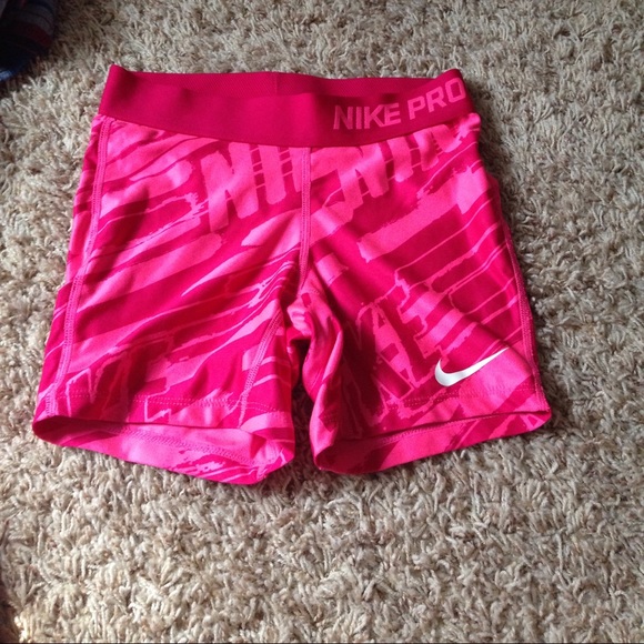 Pink Nike Pros