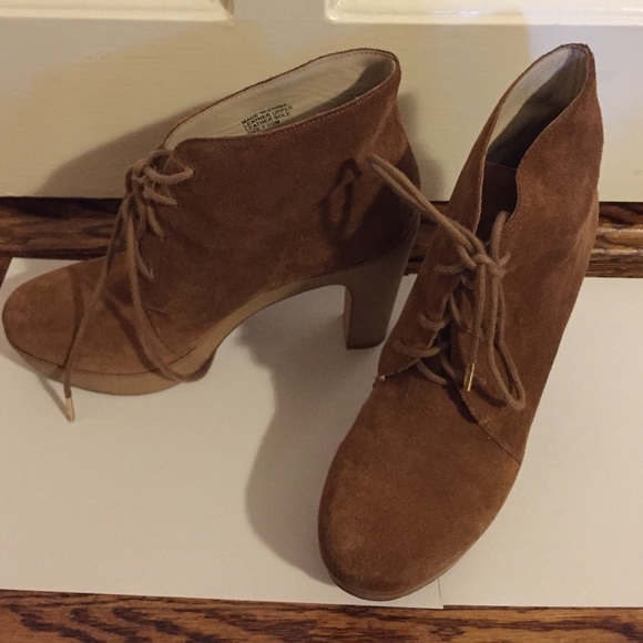 Michael kors heeled boot