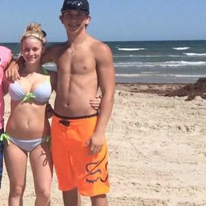 Meet your Posher, Devin