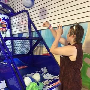 Meet your Posher, Valeria