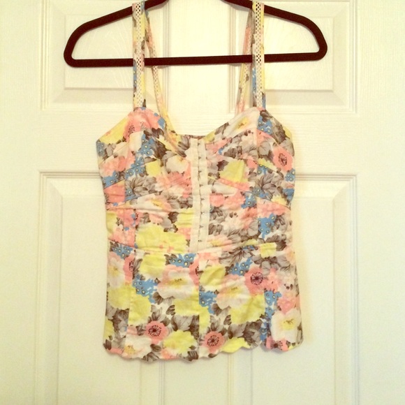 Jessica Simpson Peplum Flower tank
