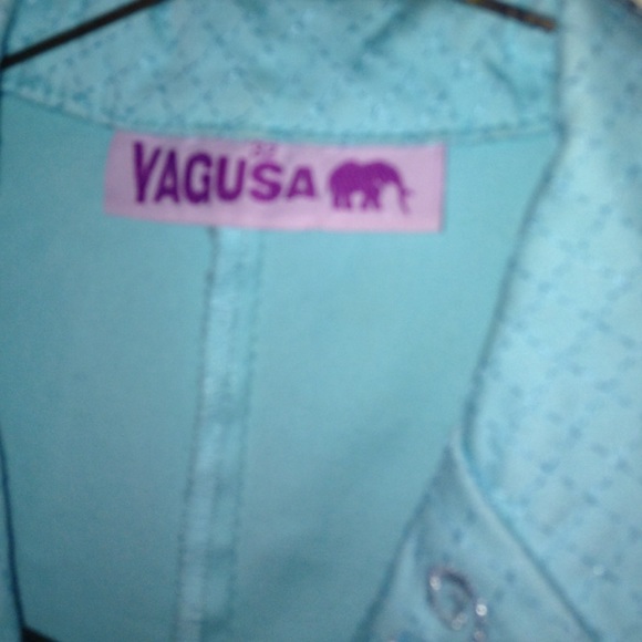 Top - Picture 2 of 2