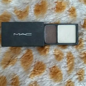 MAC eyeshadow suite