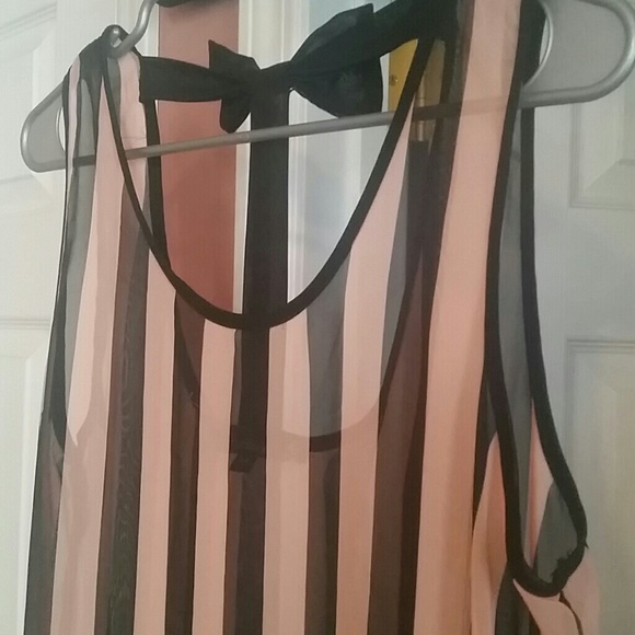 Pink and black top with bow