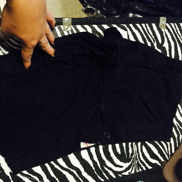 Black short shorts