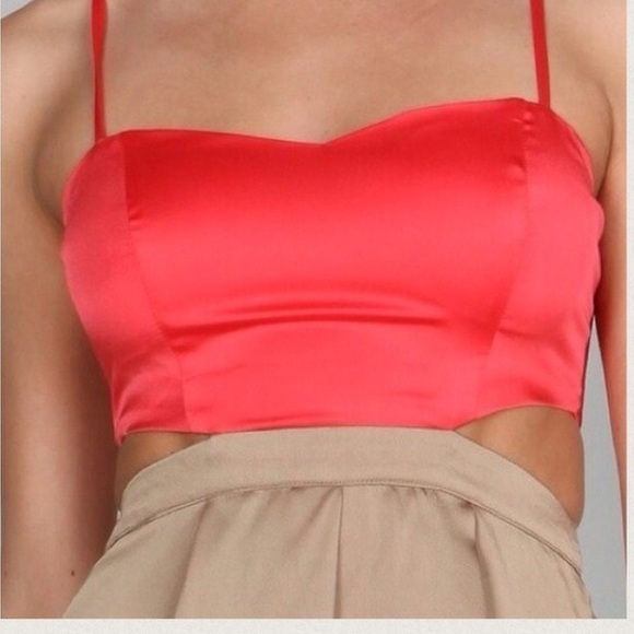 ❤️👗CutOut Dress👗❤️ - Picture 3 of 4