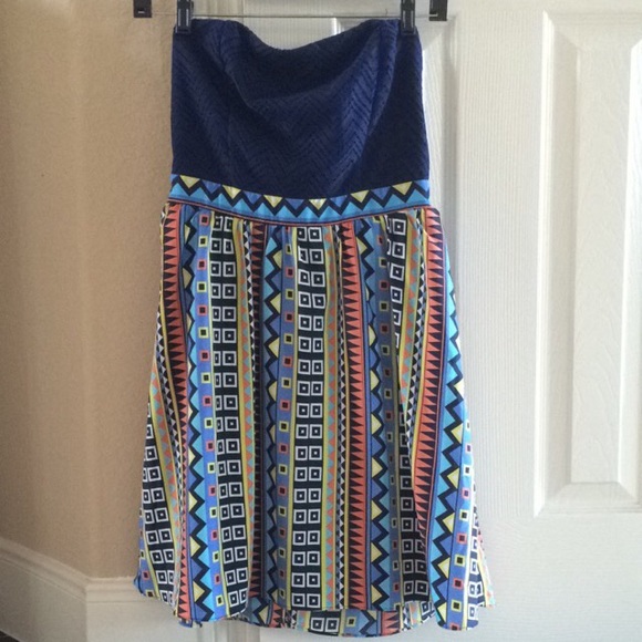 Strapless Aztec print dress - Picture 1 of 2