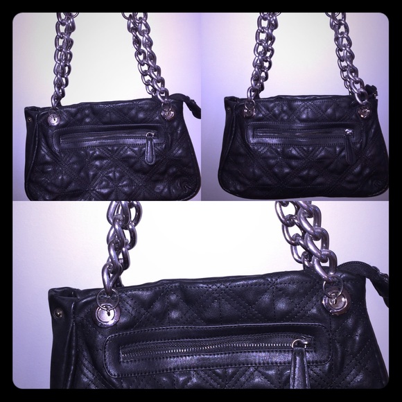 🌐 Black Quilted Purse 🌐