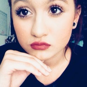 Meet your Posher, Karly