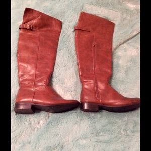 Ivy and Leo Knee High Boots 7.5