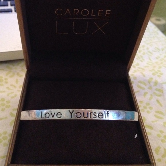 Quote Bangle - Picture 2 of 3