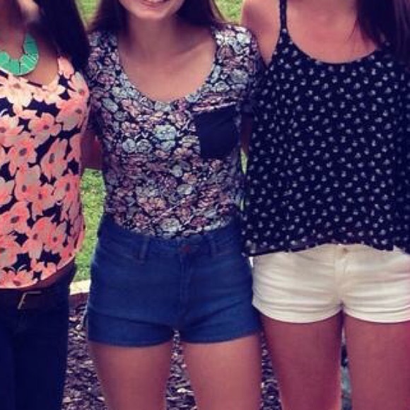 👚 - Picture 2 of 2