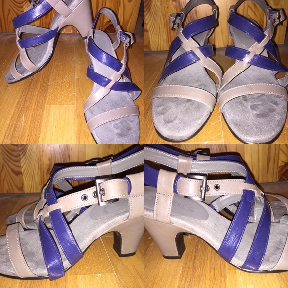 💎 Taupe & Navy Heels 💎