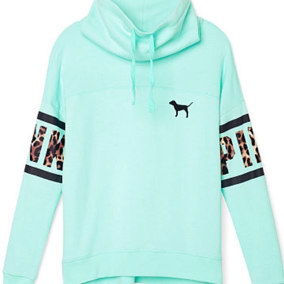 Light blue and cheetah funnel neck - Picture 3 of 3