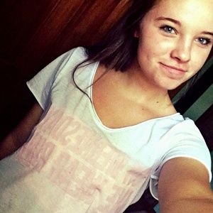 Meet your Posher, Paige