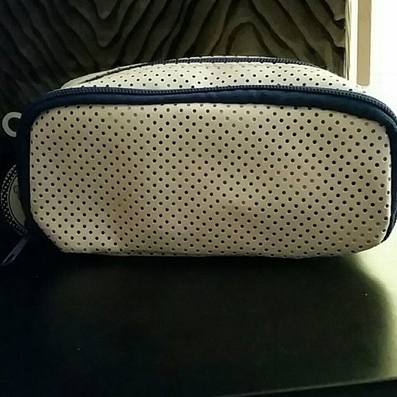 Accessory clutch