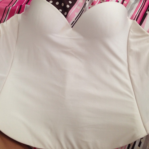 Bustier - Picture 2 of 4