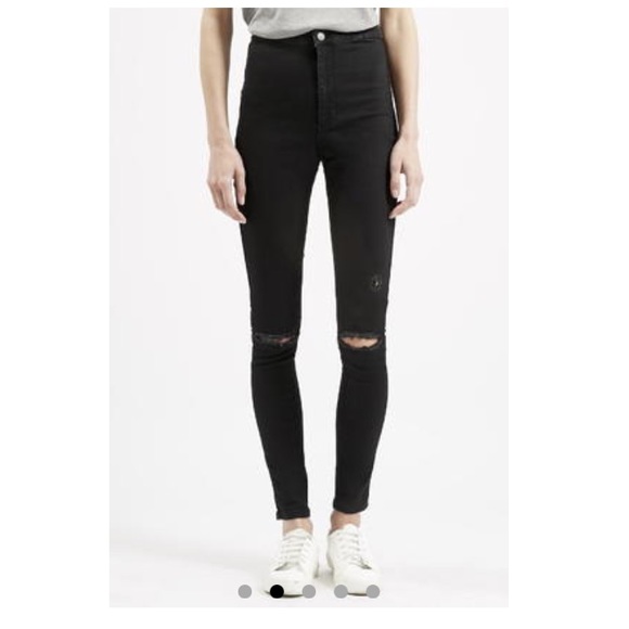 BNWOT TOPSHOP JONI JEANS FREE SHIPPING!!