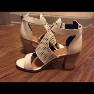 Catherine Catherine Malandrino- white sandal