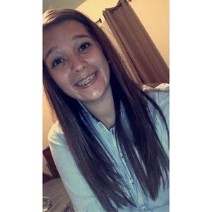 Meet your Posher, Adriana