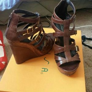 Michael  Antonio  Brown heels