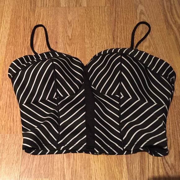 Midriff Top - Picture 2 of 2