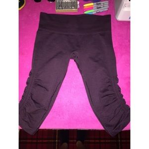 ❕❕Lululemon in the flow crops ❕❕