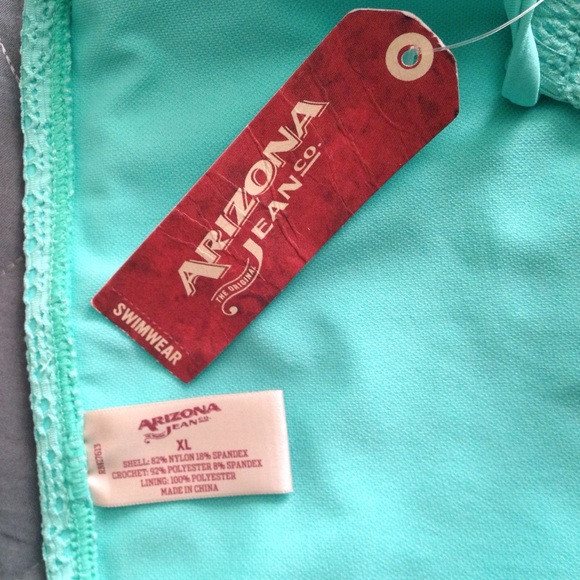 Bikini Bottom - Picture 4 of 4