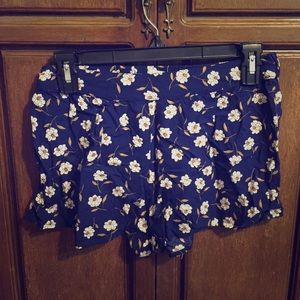 Floral print shorts