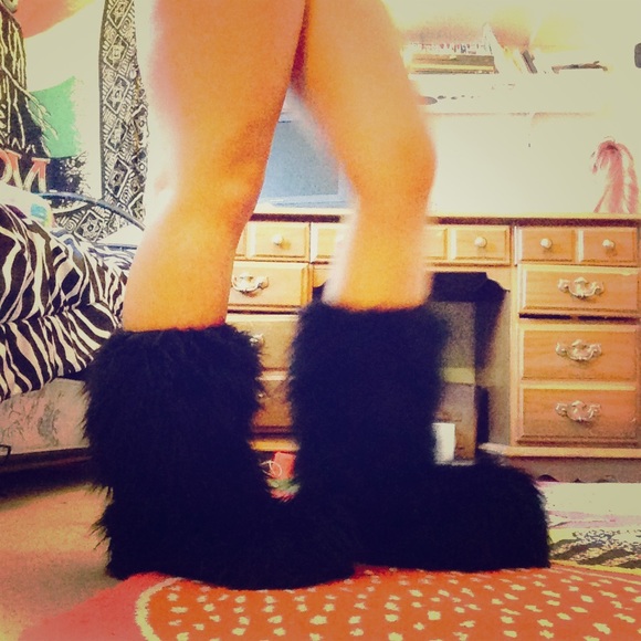 Black fuzzy boot covers