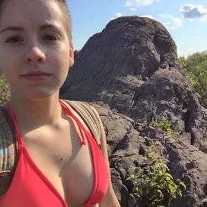 Meet your Posher, Marta