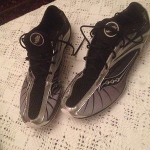 Saucomy tennis shoes