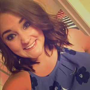 Meet your Posher, Hillary