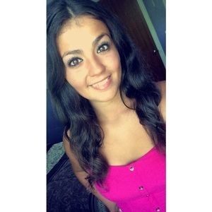 Meet your Posher, Andrea