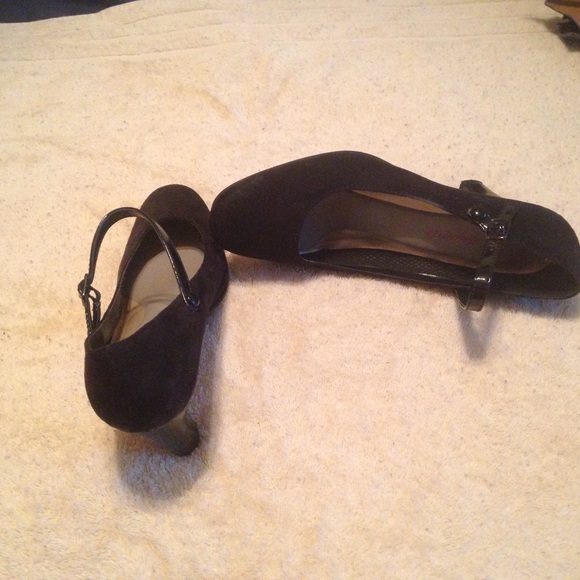 Black Suede Pumps
