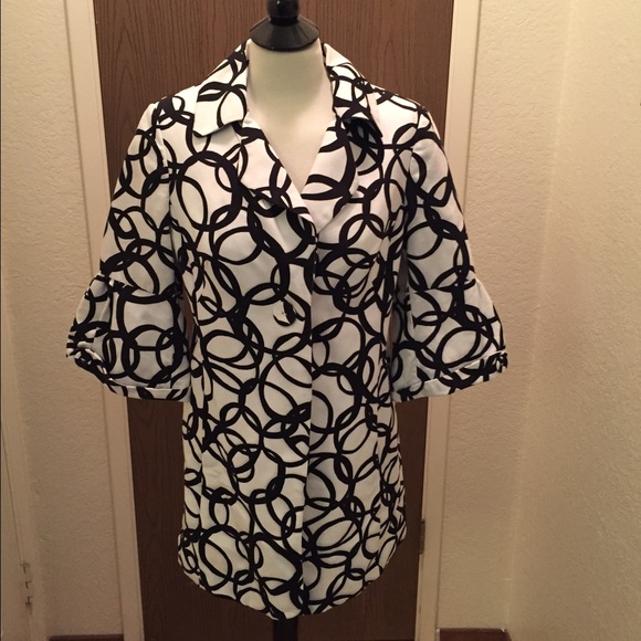 Nine West coat. Sz med and large