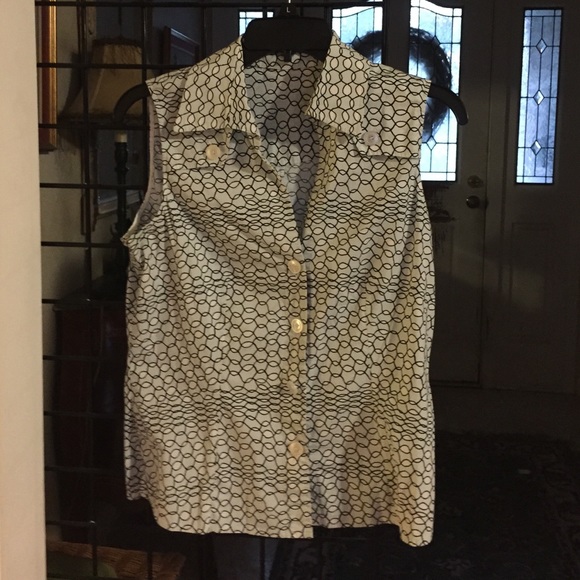 Fitted top blouse with a graphic print - Picture 1 of 2