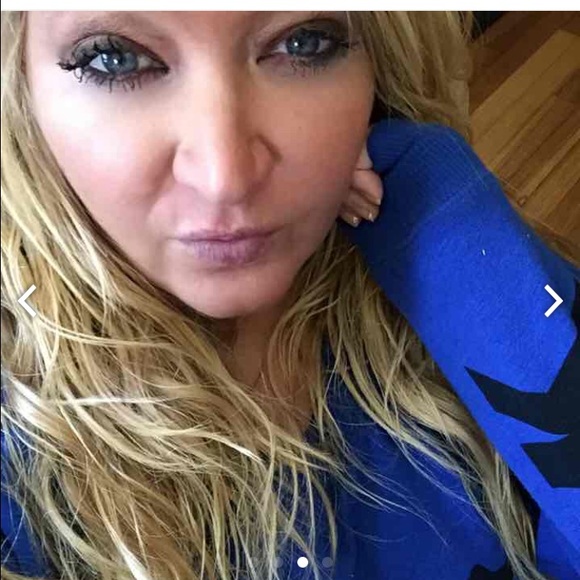 Sold on 😊book - Picture 3 of 4