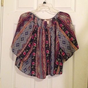 MAKE OFFER Sheer Casual Top
